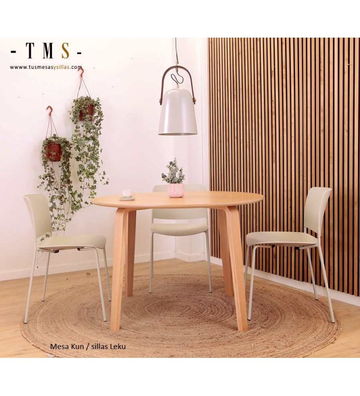 Offrir une table ronde avec pieds en chêne et plateau blanc ou chêne en 110 cm  - 3
