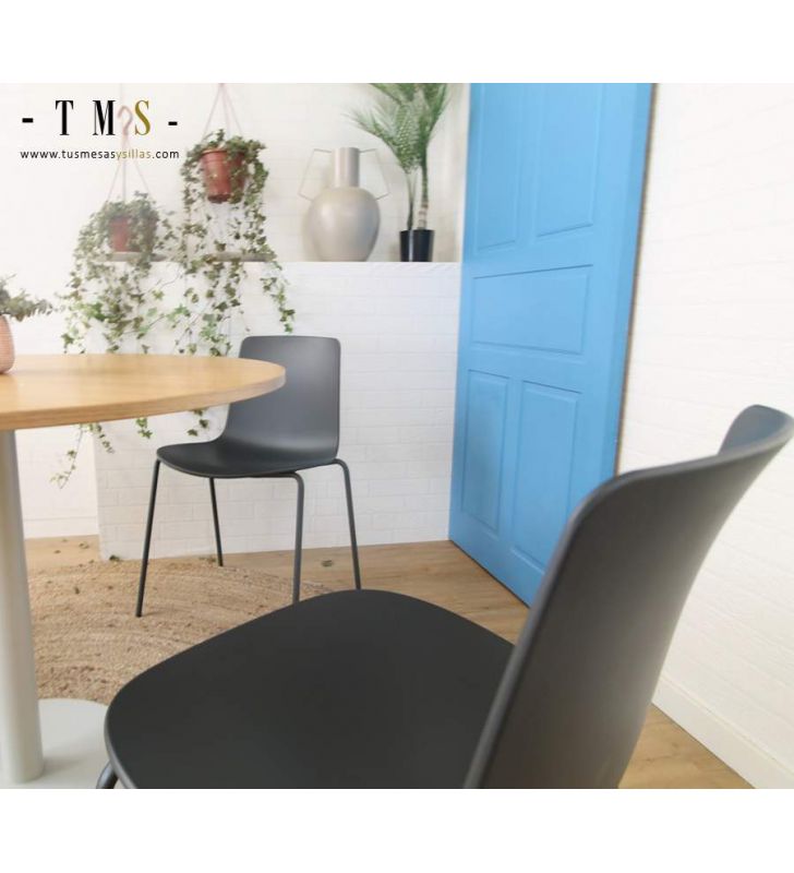 Sillas-color-antracita-actuales