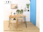 table en bois de style industriel