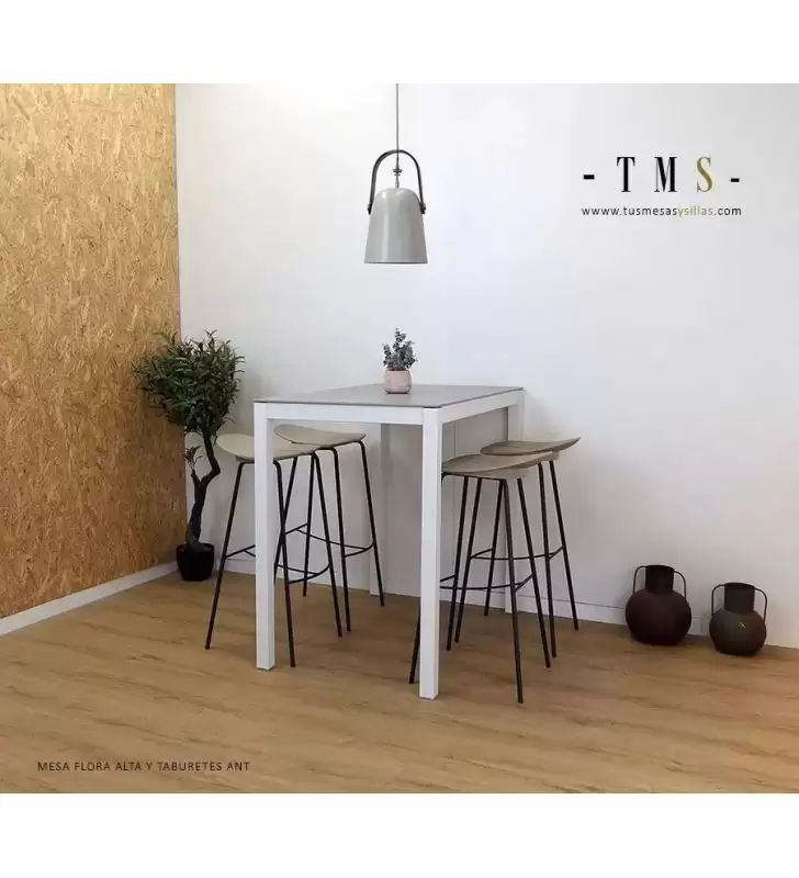 taburetes-altos-barra-pequeños