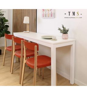 table longue et étroite