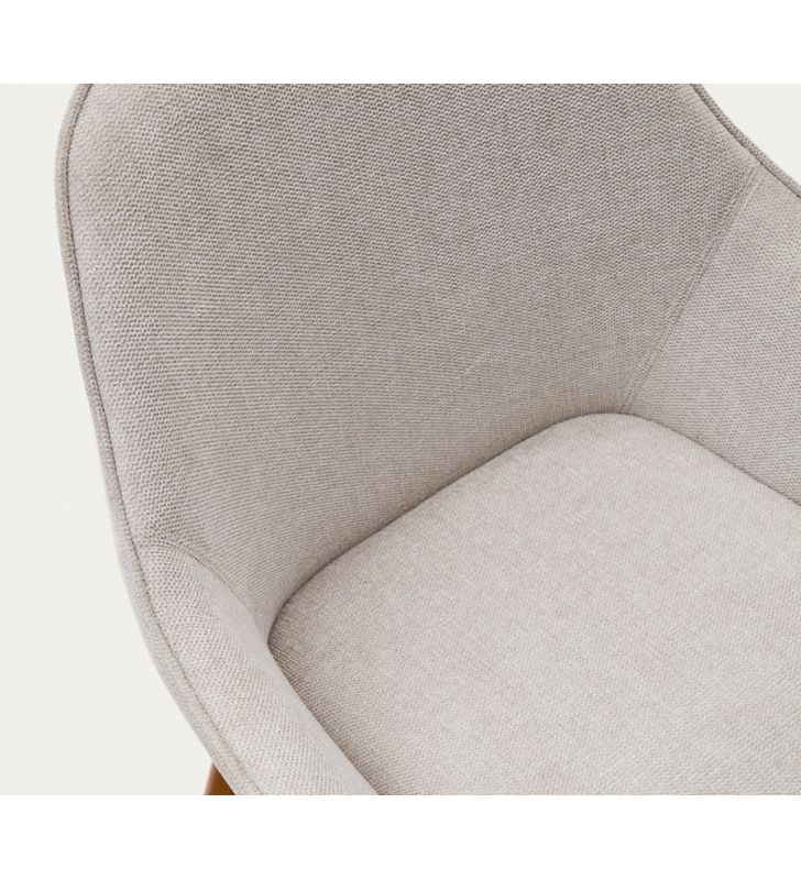 Silla con brazos Aleli con asiento tapizado y patas de madera  - 11