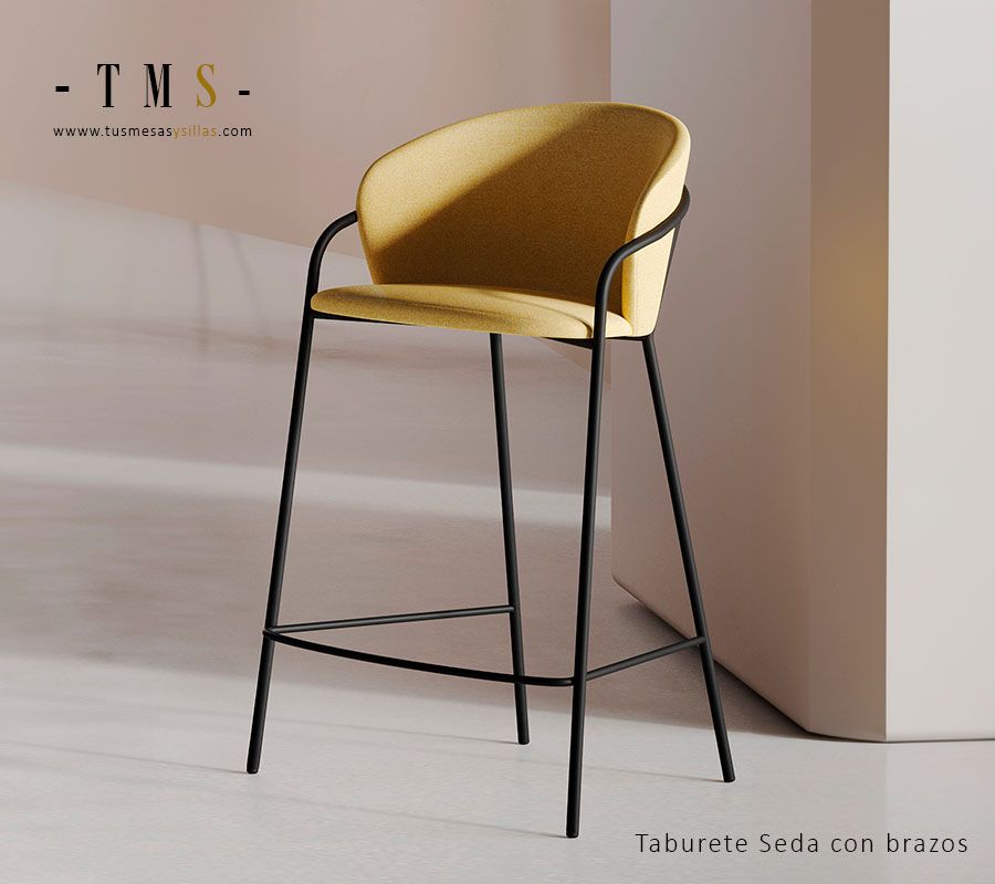 tabouret haut rembourré avec accoudoirs