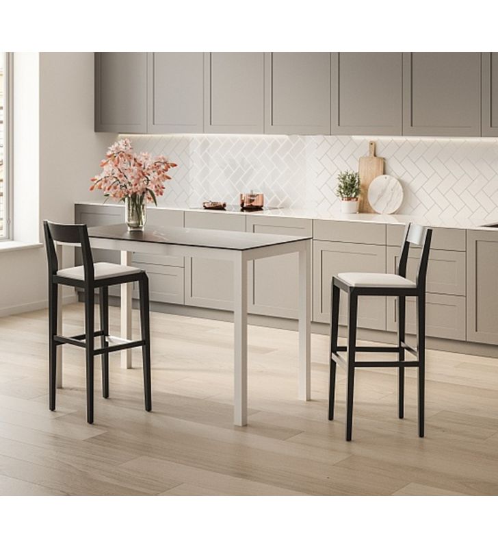 Tabourets en bois pour cuisines modernes