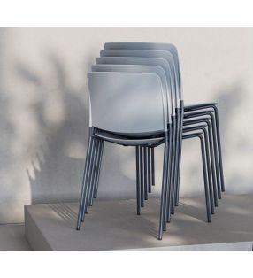 chaises de cuisine empilables
