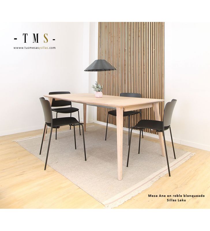 mesa-extensible-en-madera-clara
