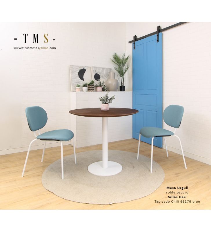 Table Urgull avec plateau en chêne foncé et bord biseauté