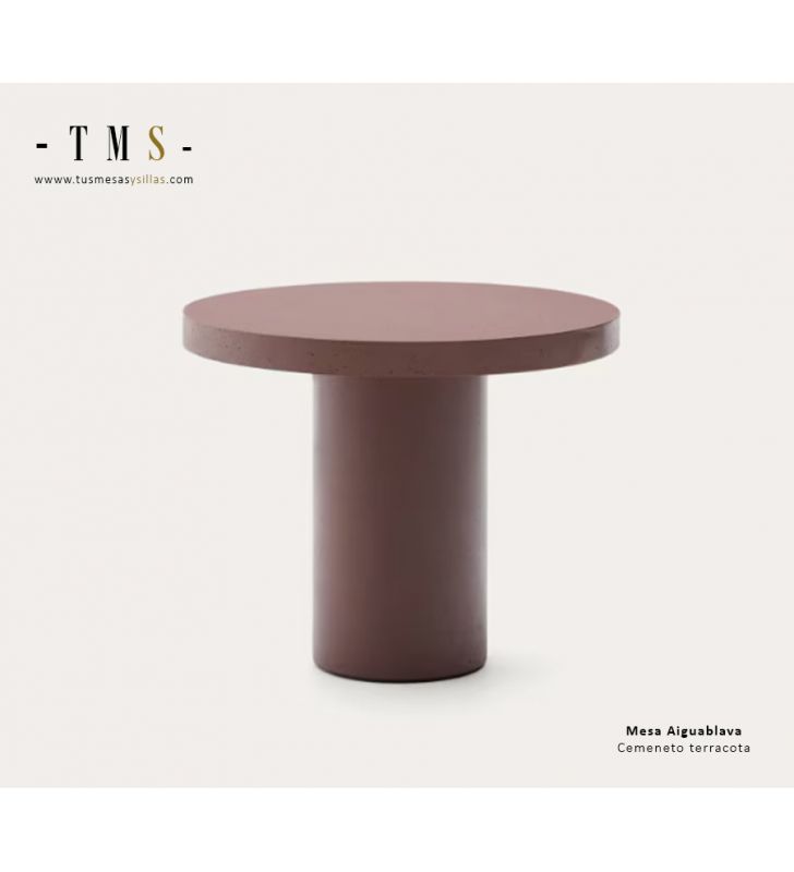 Table ronde en terre cuite et ciment, diamètre 90 cm
