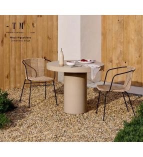 Table de terrasse en ciment beige