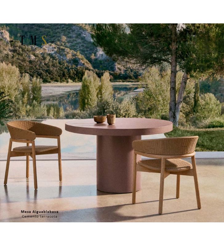 table en ciment et terre cuite, diamètre 120 cm