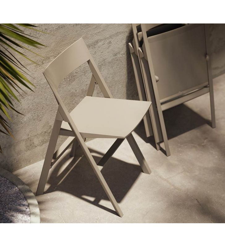 chaises de terrasse légères