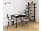 mesa-contra-la-pared-de-cristal