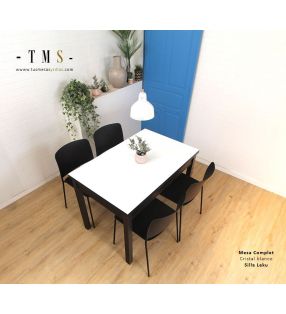 table de cuisine en verre brillant