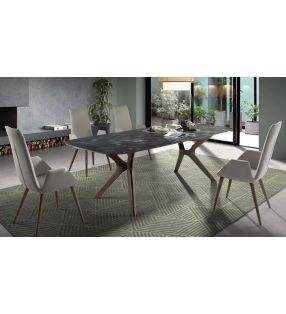 Beatle, silla de respaldo alto con brazos tapizada y con patas de madera  - 5