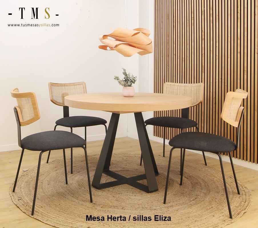 Tables rondes avec pieds en fer