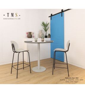 Taburete-alto-color-seda-y-estructura-negra