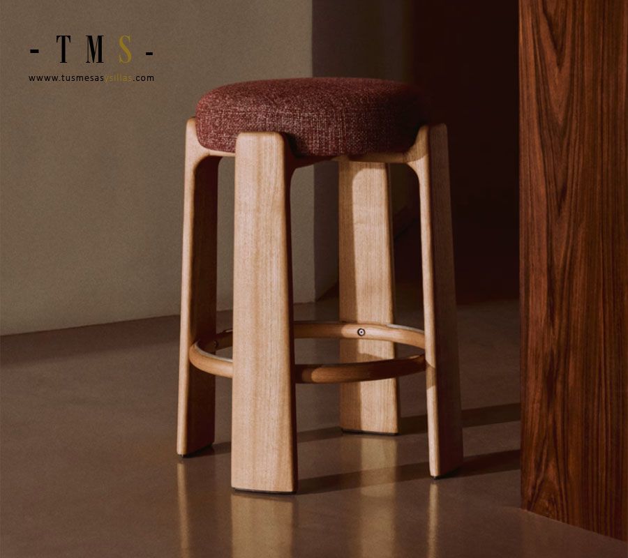 tabouret-hauts-ronds-rembourres tabouret-hauts-ronds-rembourres