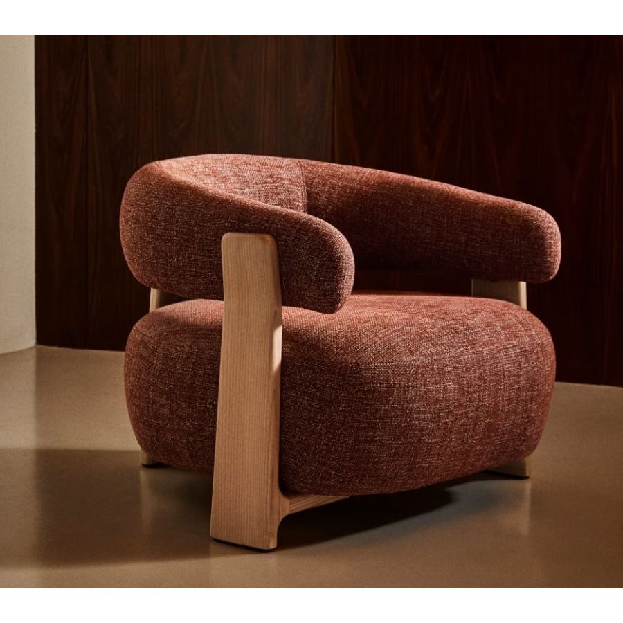 fauteuil-salon-design-enveloppant-noyer fauteuil-salon-design-enveloppant-noyer