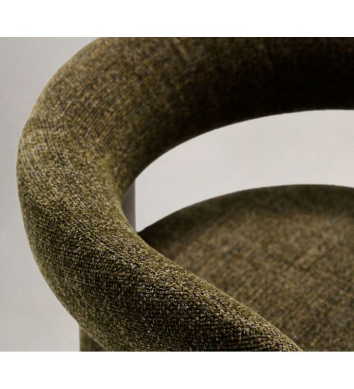 chaise-trois-pieds-bois-chenille-verte chaise-trois-pieds-bois-chenille-verte