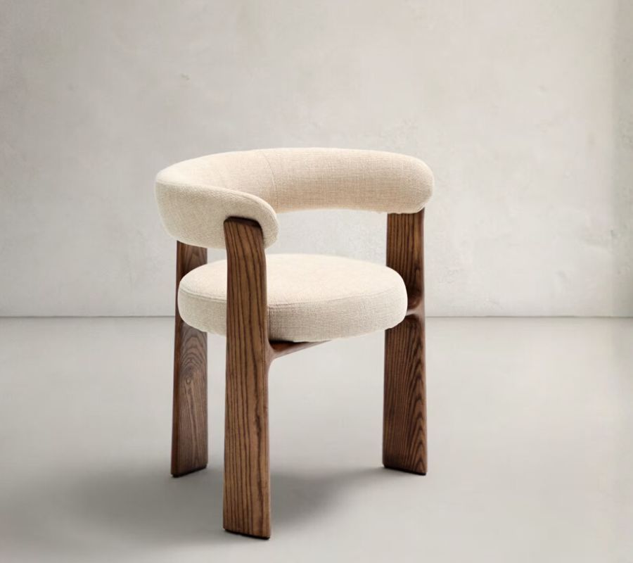 silla-tres-patas-madera-chenilla-roja
