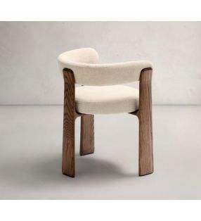 silla-de-tres-patas-antigua-restaurada-blanca