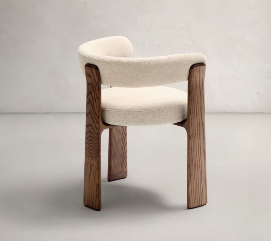 chaise-trois-pieds-bois-chenille-blanche chaise-trois-pieds-bois-chenille-blanche