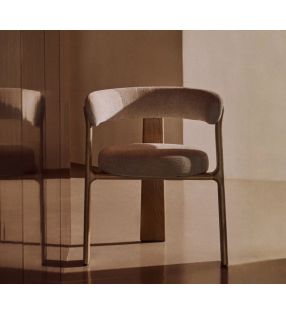 chaises-salle-a-manger-chene-et-tissu-trois-pieds