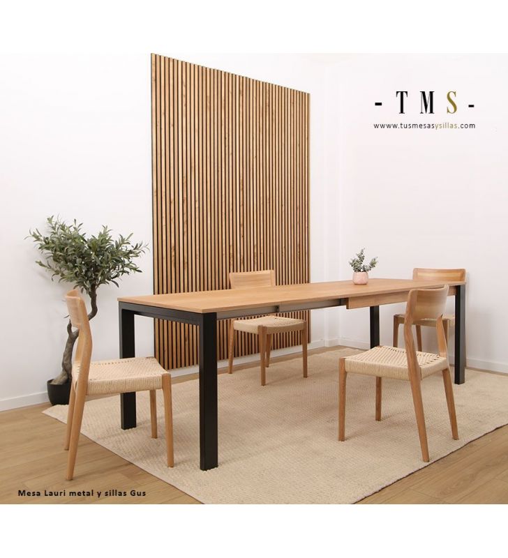 mesa-con-encimera-en-madera-de-roble-floreado[Foto real]