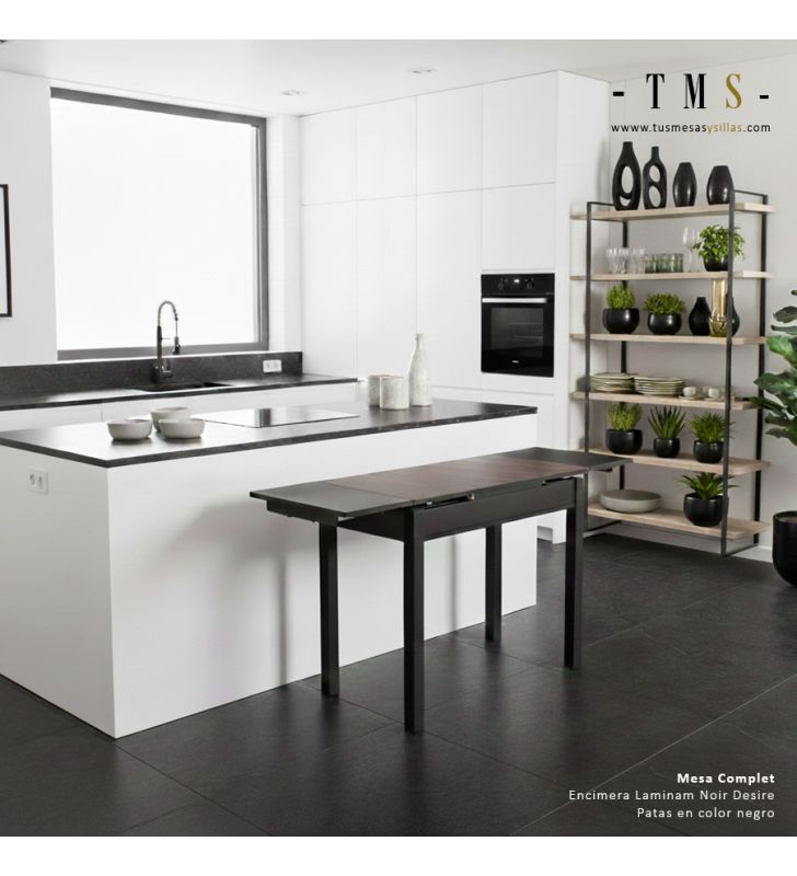 petite table de cuisine avec 2 rallonges de 30 cm