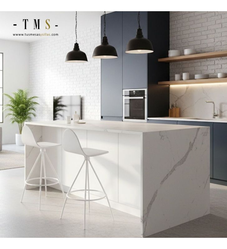 Taburetes-altos-mostrador-blancos