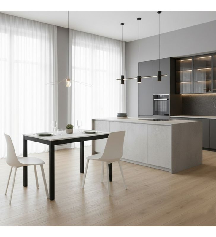 Chaises blanches faciles à nettoyer