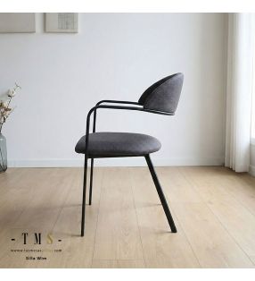 Chaise de salle à manger confortable et élégante