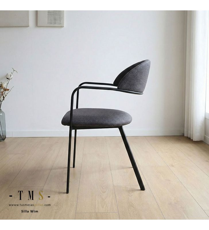 Chaise de salle à manger confortable et élégante