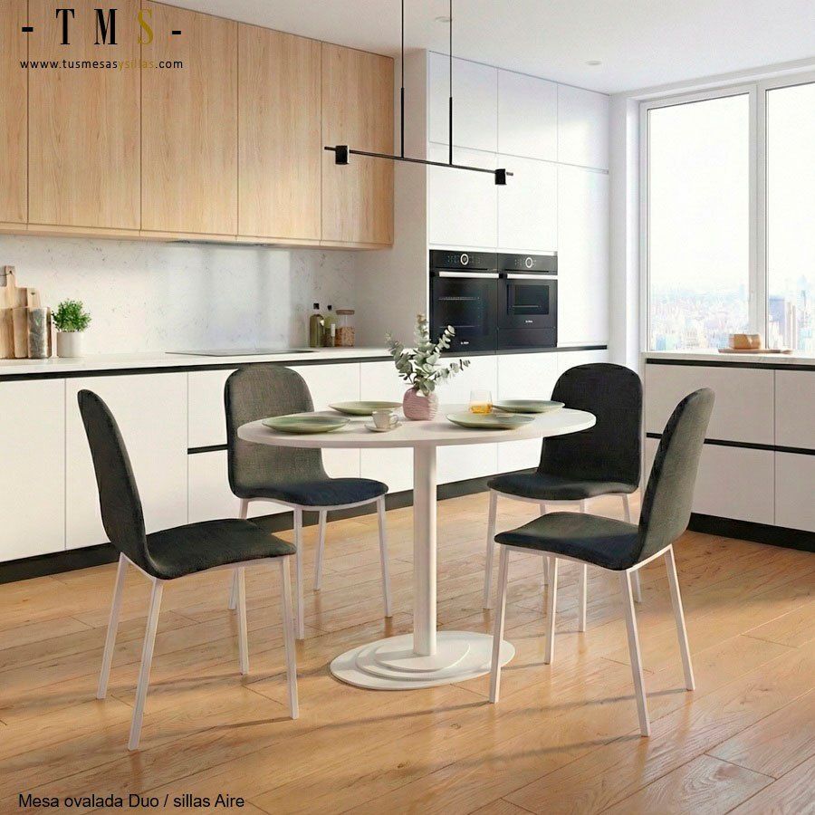 table élégante avec pied central table élégante avec pied central