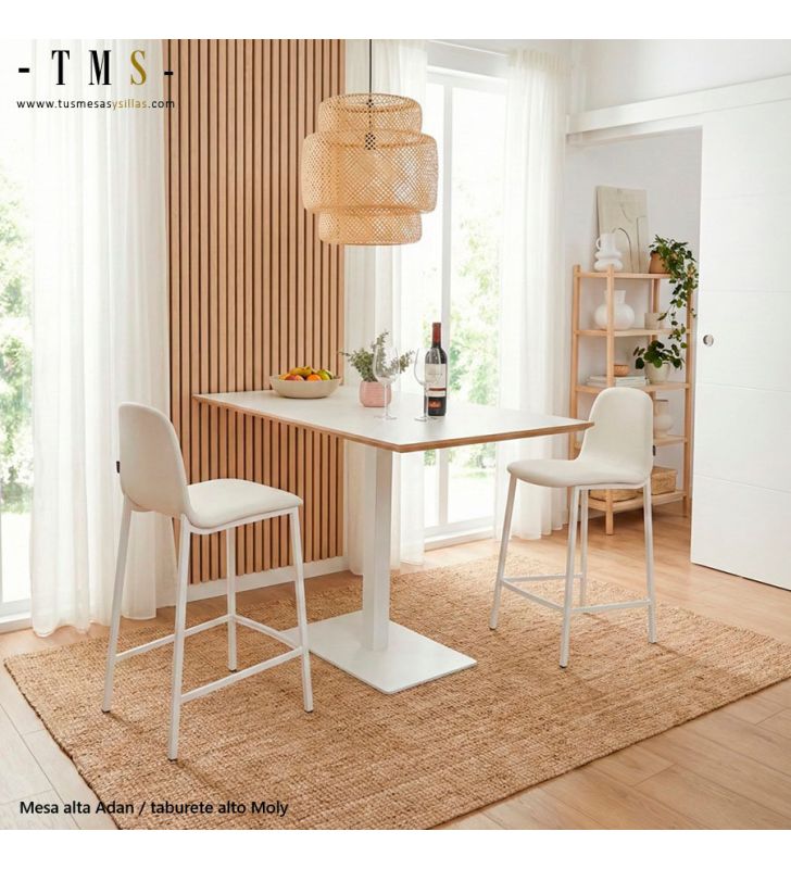 table haute avec tabourets