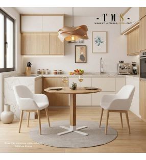 Table ronde en chêne naturel et fauteuils Konna