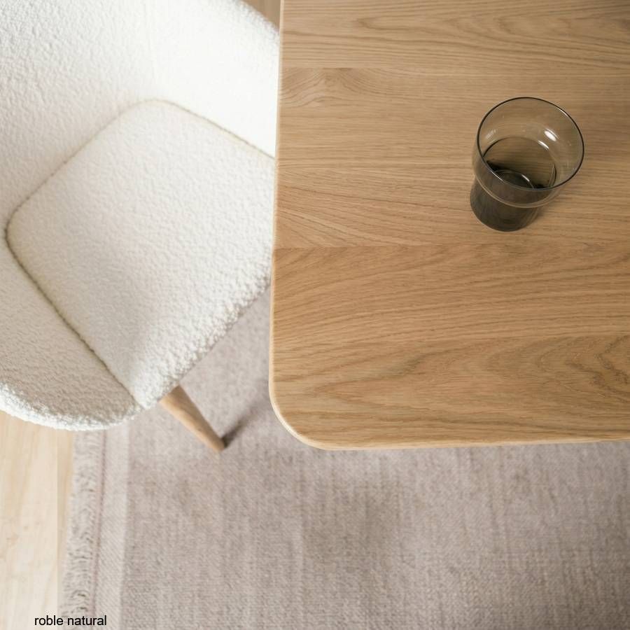 mesa alta con 2 personas mesa alta con 2 personas