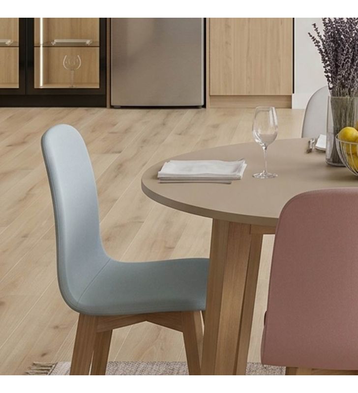 Tables rondes avec une finition phénix