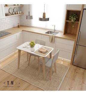 jolie table de cuisine avec pieds en bois et bord biseauté