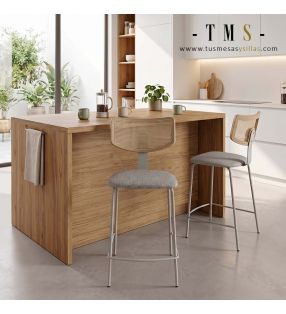 Taburete con respaldo, ratán y madera