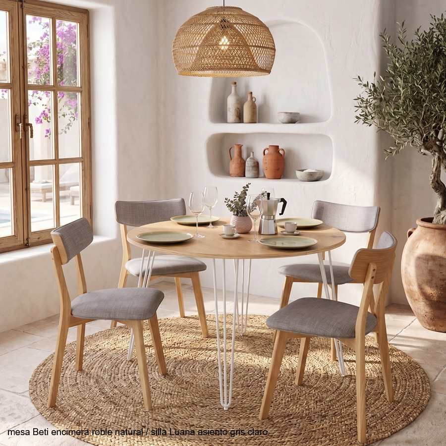 Chaise de style nordique rembourrée et en bois Chaise de style nordique rembourrée et en bois