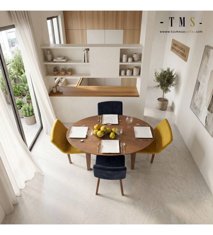 table ovale, bois foncé table ovale, bois foncé