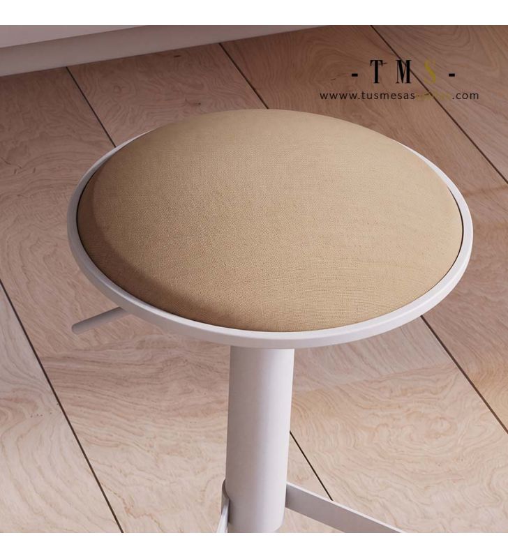 Taburete alto Disco regulable. Taburete alto Disco regulable.