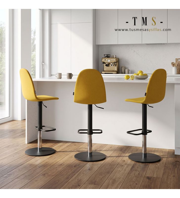 Tabouret confortable pour un usage quotidien. Tabouret confortable pour un usage quotidien.