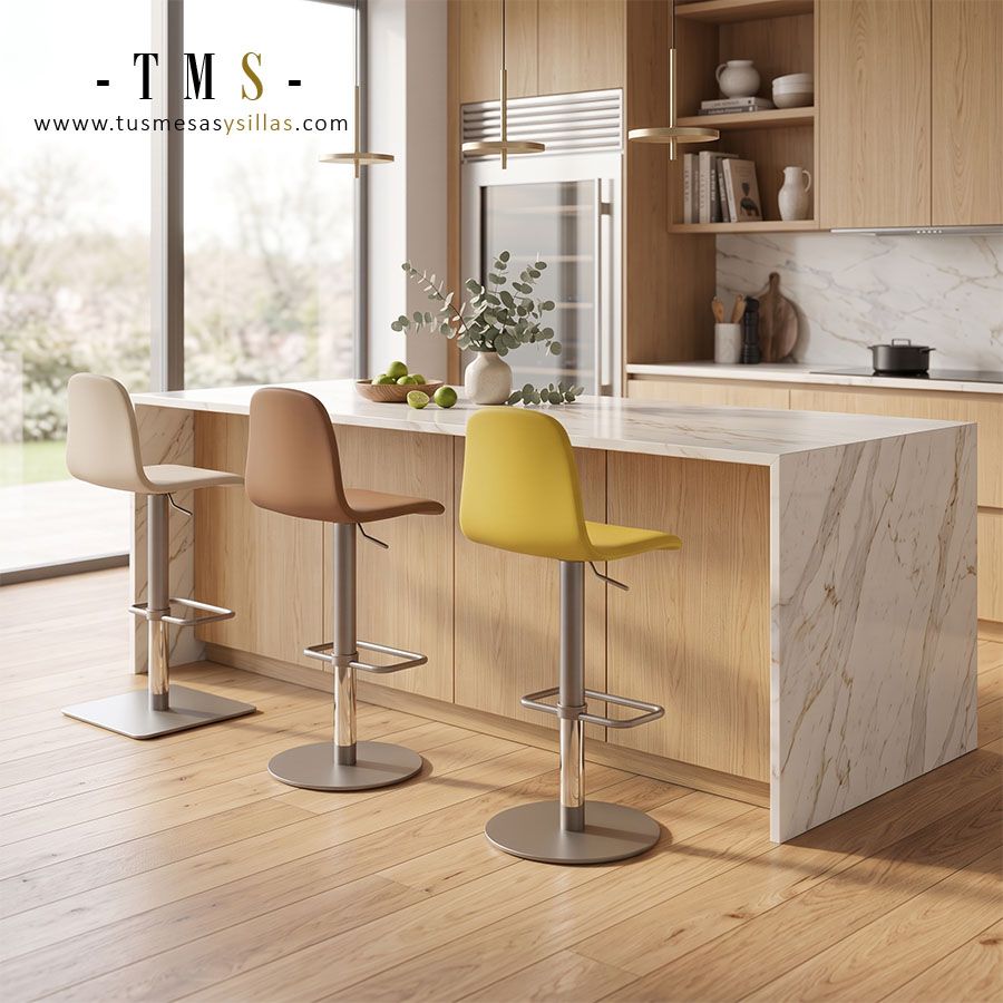 Tabouret de bar fonctionnel. Tabouret de bar fonctionnel.