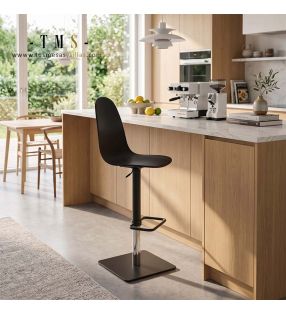 Taburete regulable para cocina.