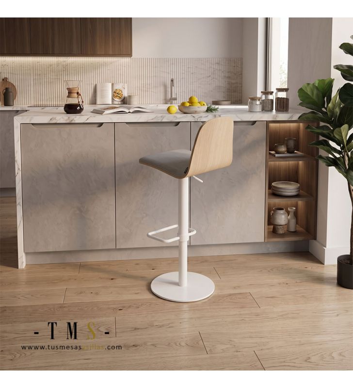 Taburete ideal para mostradores. Taburete ideal para mostradores.