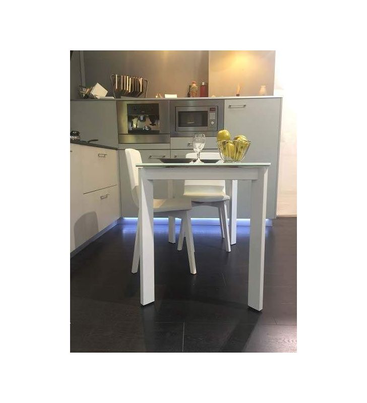 Mesa cocina extensible Poker moderna de cancio