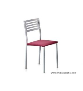 silla de cocina Formen tapizada y blanca
