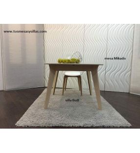 Mesa redonda extensible de cocina o comedor de diseño nórdico Mikado